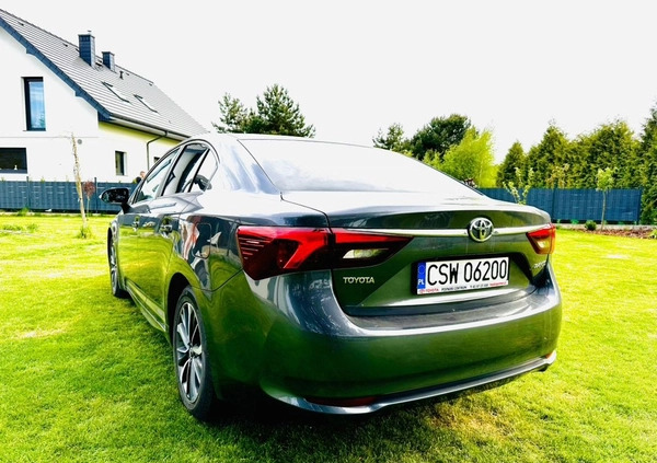 Toyota Avensis cena 72000 przebieg: 64115, rok produkcji 2016 z Świecie małe 22